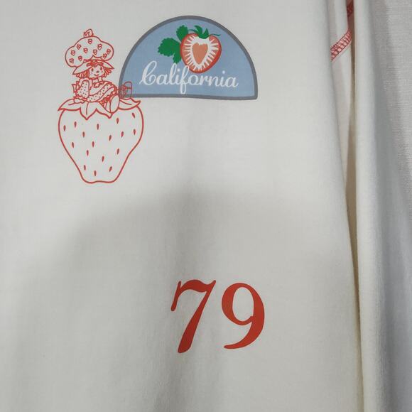 Strawberry shortcake white sweatshirt size Large women's - Picture 3 of 8